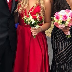 Beautiful Red Prom Dress (prom girl)